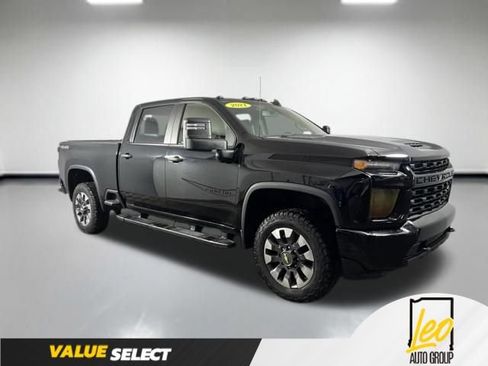 Used 2021 Chevrolet Silverado 2500 Custom w/ Custom Value Package AWD/4WD image 7