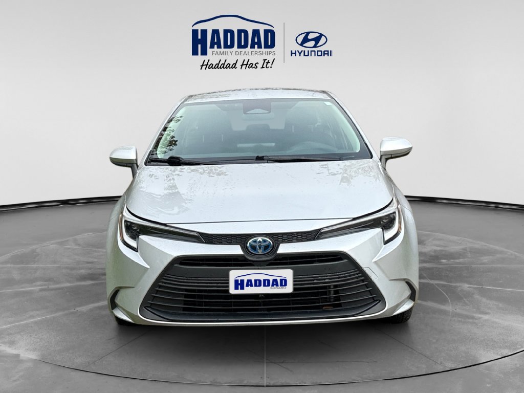 Used 2023 Toyota Corolla LE AWD/4WD image 8