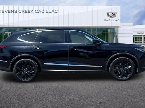 Used 2023 Acura MDX FWD w/ Technology Package image 2