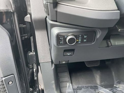 New 2025 Ford Bronco Badlands image 15