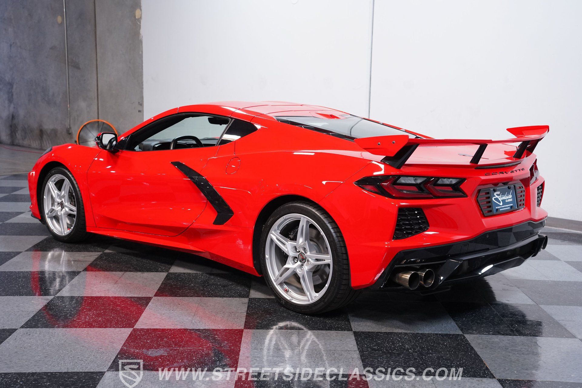 Used 2021 Chevrolet Corvette Stingray Preferred Cpe w/ Z51 Performance Package RWD image 7