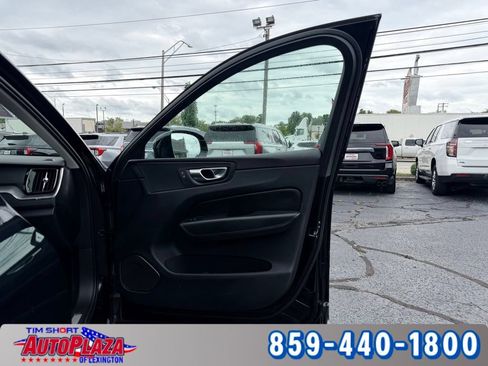 Used 2023 Volvo XC60 B5 Core w/ Climate Package AWD/4WD image 34