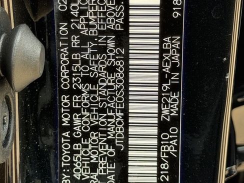 Used 2025 Toyota Corolla LE FWD image 30