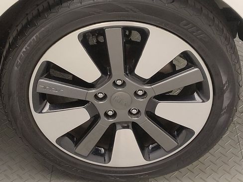 Used 2015 Kia Soul ! w/ Sun & Sound Package image 31