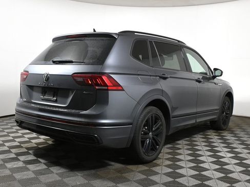 Used 2022 Volkswagen Tiguan SE R-Line AWD/4WD image 6