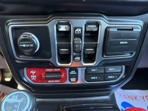 Used 2020 Jeep Gladiator Rubicon image 28