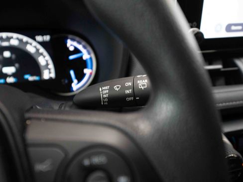 Used 2025 Toyota RAV4 LE image 14