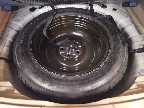 Used 2015 Nissan Rogue SV w/ SV Premium Package image 26