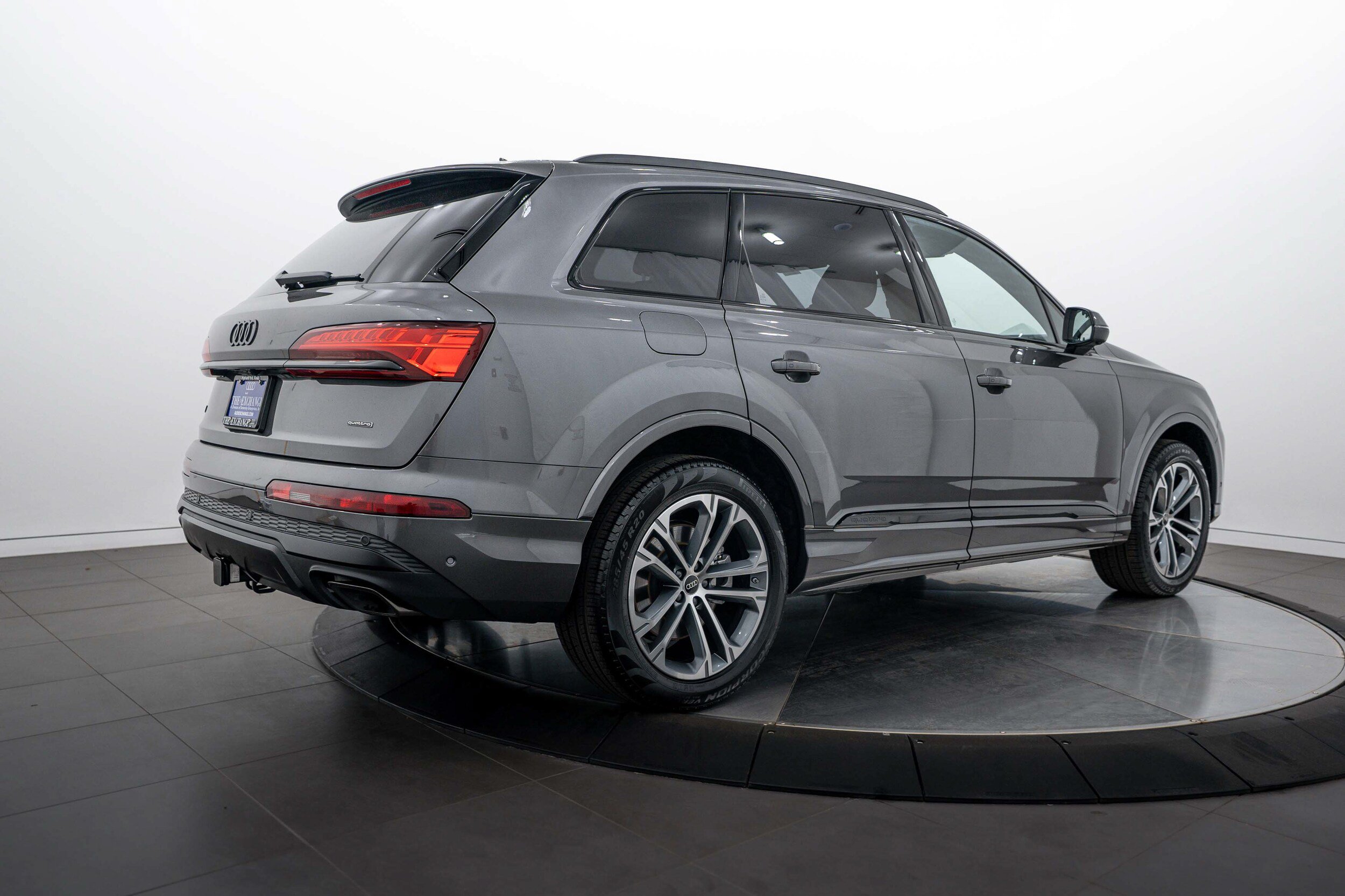 Used 2026 Audi Q7 2.0T Premium Plus w/ Premium Plus Package AWD/4WD image 4