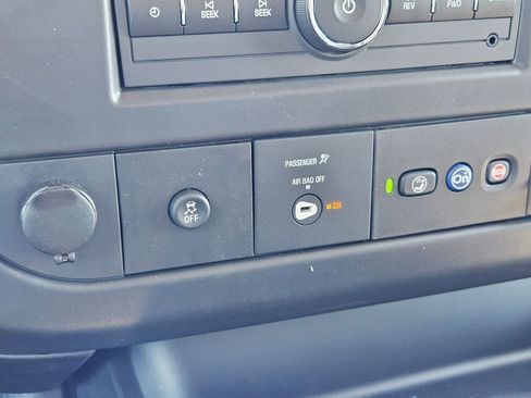 New 2025 Chevrolet Express 2500 w/ Driver Convenience Package image 24
