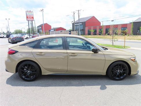 Used 2025 Honda Civic Sport image 17