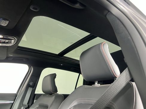 Used 2024 Jeep Wagoneer Launch Edition image 20