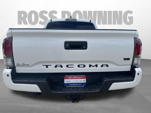 Used 2023 Toyota Tacoma TRD Sport w/ Technology Package AWD/4WD image 5