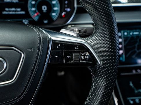 Used 2023 Audi S8 image 41