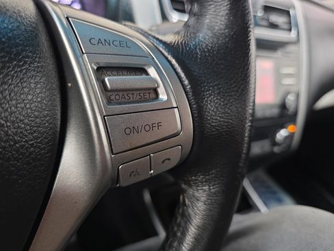 Used 2013 Nissan Altima 2.5 SV image 45