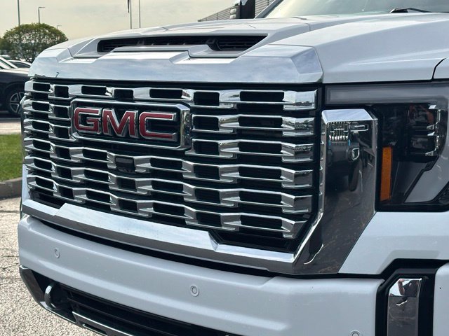 Used 2024 GMC Sierra 2500 Denali w/ Denali Reserve Package AWD/4WD image 6