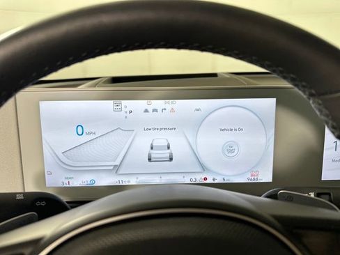 Used 2023 Hyundai Ioniq 5 Limited image 17