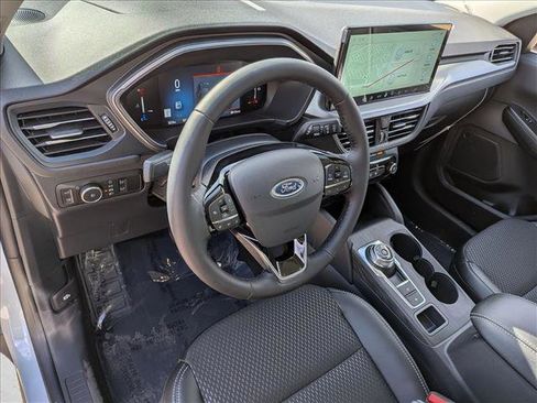 New 2026 Ford Escape SE w/ Class II Trailer Tow Package image 3