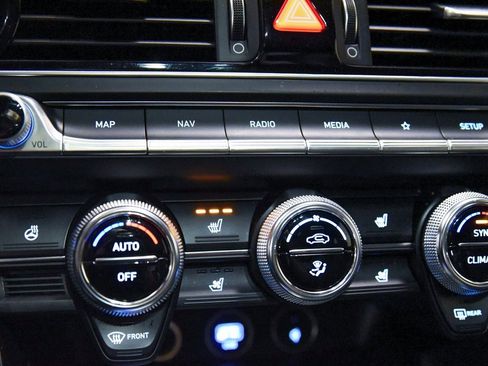 Used 2023 Genesis G70 2.0T w/ Sport Prestige Package image 24