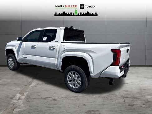 New 2026 Toyota Tacoma SR5 AWD/4WD image 3