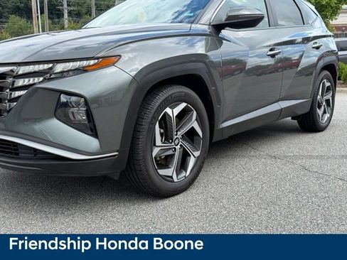 Used 2022 Hyundai Tucson SEL w/ Convenience + Premium Package FWD image 9