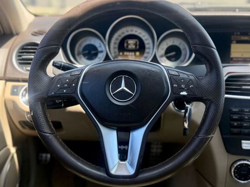 Used 2012 Mercedes-Benz C 250 Sedan image 17