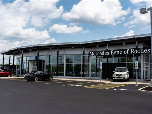 Used 2023 Mercedes-Benz C 300 4MATIC Sedan image 25