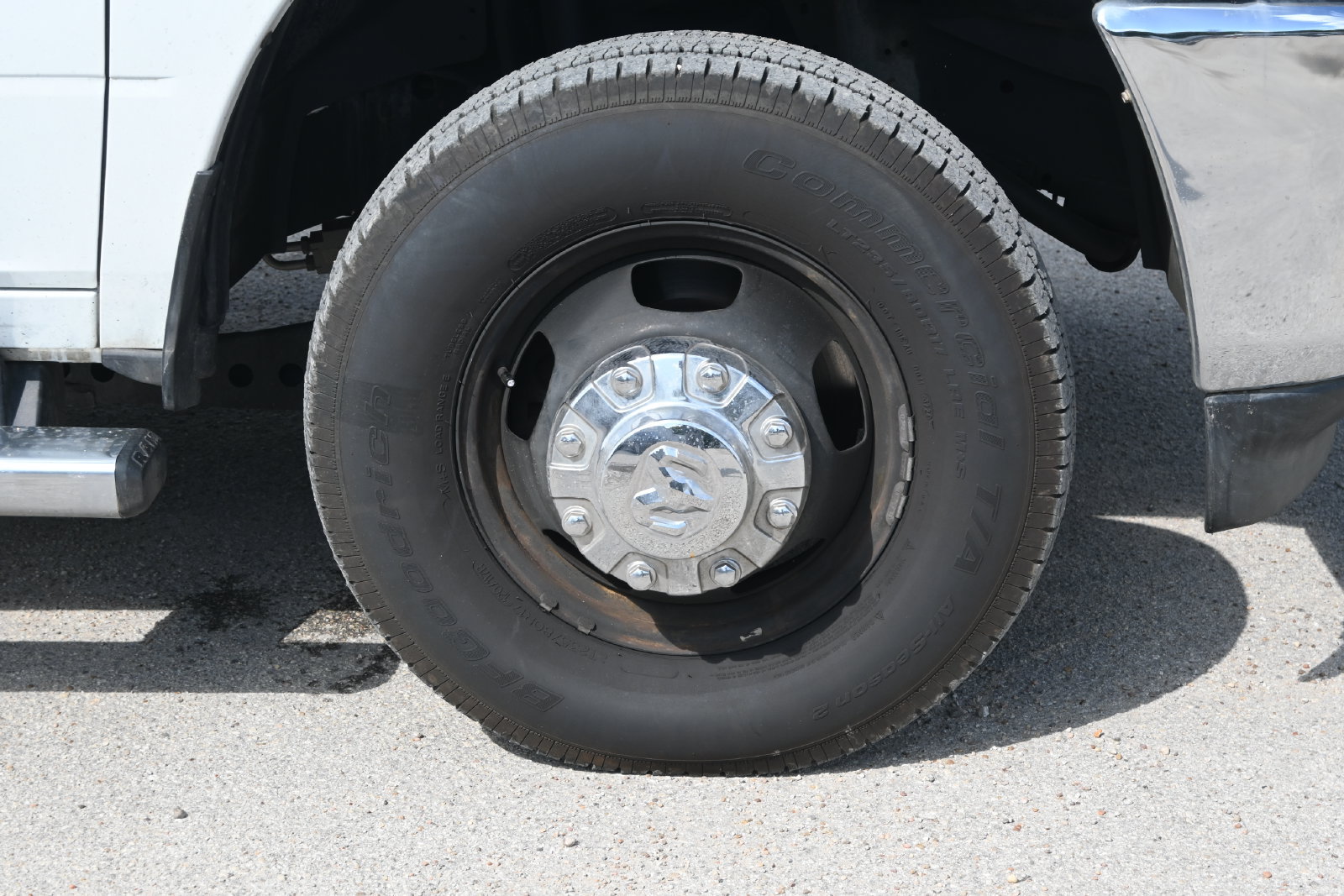 Used 2024 RAM 3500 Tradesman w/ Chrome Appearance Group AWD/4WD image 7