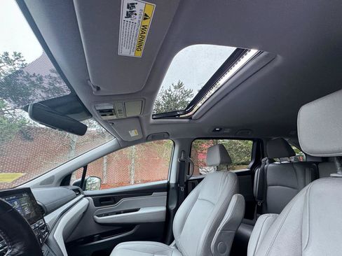 Used 2019 Honda Odyssey EX-L image 8