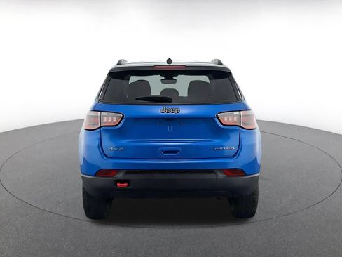 Used 2025 Jeep Compass Trailhawk AWD/4WD image 8