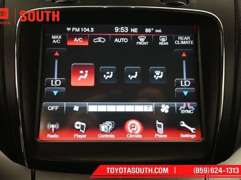 Used 2019 Dodge Journey SE FWD image 14