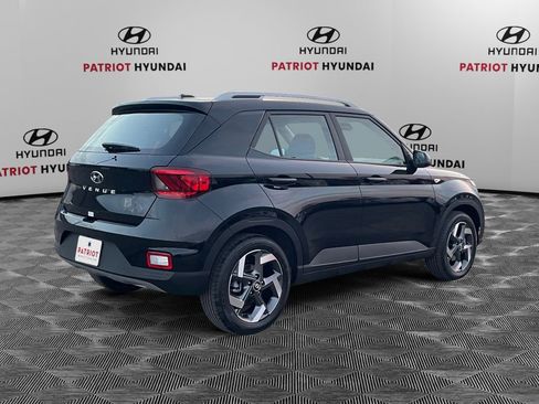 New 2026 Hyundai Venue SEL image 3