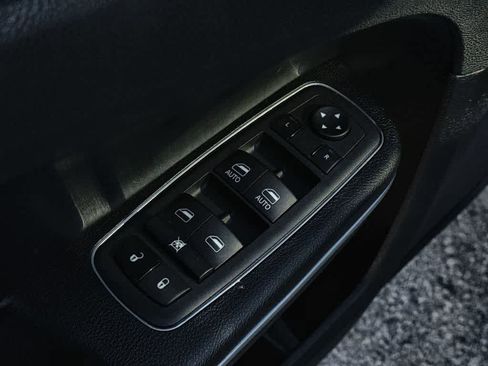 Used 2023 Chrysler 300 S RWD image 25