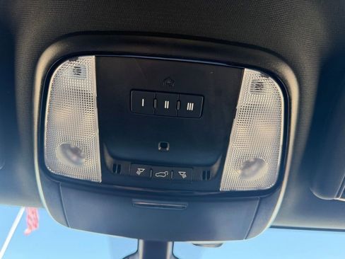 Used 2023 Dodge Durango GT image 29