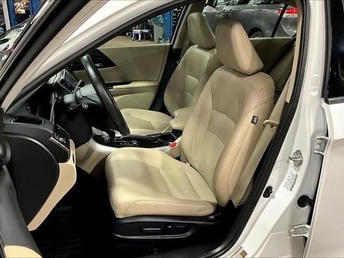 Used 2016 Honda Accord EX-L image 8