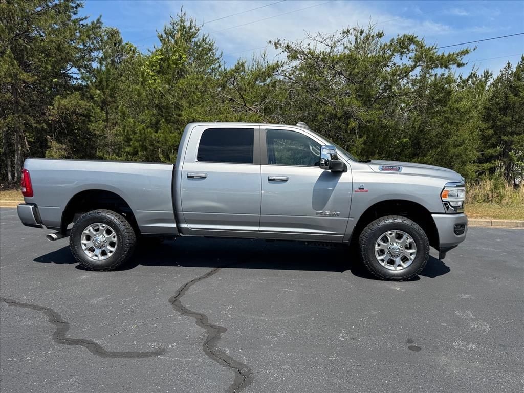 Used 2024 RAM 2500 Laramie AWD/4WD image 2