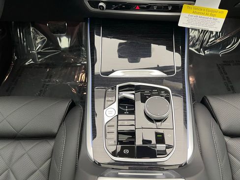 New 2026 BMW X5 xDrive50e AWD/4WD image 11