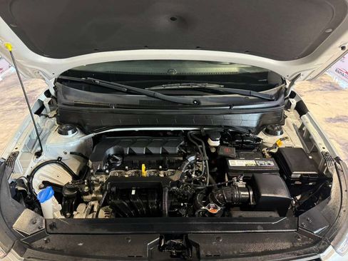 Used 2021 Hyundai Venue SE FWD image 50