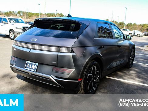 Used 2022 Hyundai Ioniq 5 SEL image 6