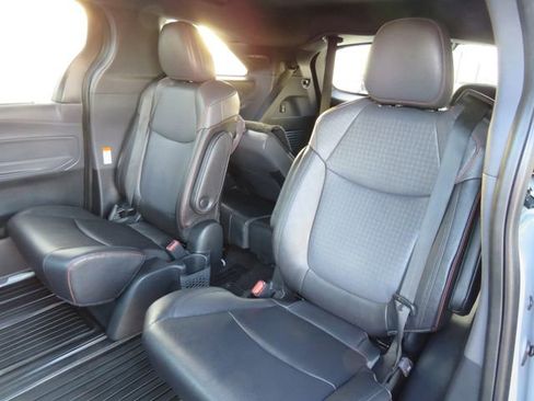 Certified 2023 Toyota Sienna XSE w/ XSE Plus Package image 19