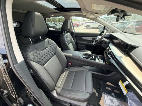 New 2026 Nissan Murano Platinum w/ Cargo Package AWD/4WD image 24