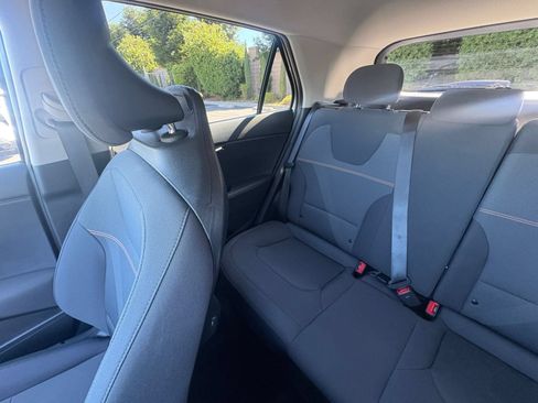 Used 2026 Kia Niro LX FWD image 37