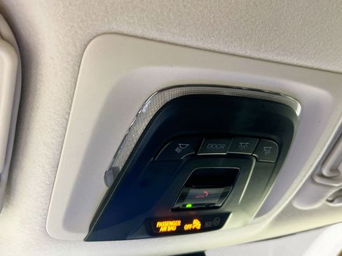 Used 2023 Toyota Corolla LE image 22