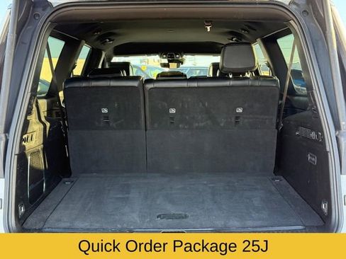 Used 2024 Jeep Wagoneer L Series II w/ Flexible Seating Group image 6