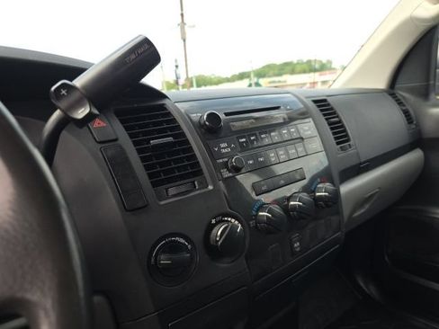 Used 2010 Toyota Tundra 4x4 Regular Cab Long Bed image 18