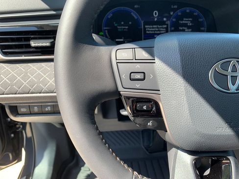 New 2026 Toyota Camry Hybrid AWD/4WD image 27