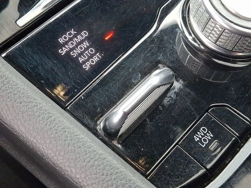 Used 2023 Jeep Grand Cherokee L Overland AWD/4WD image 26