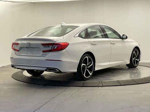 Used 2019 Honda Accord Sport image 7