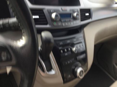 Used 2012 Honda Odyssey EX-L image 18