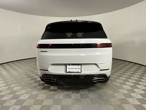 Used 2025 Land Rover Range Rover Sport Dynamic SE image 8
